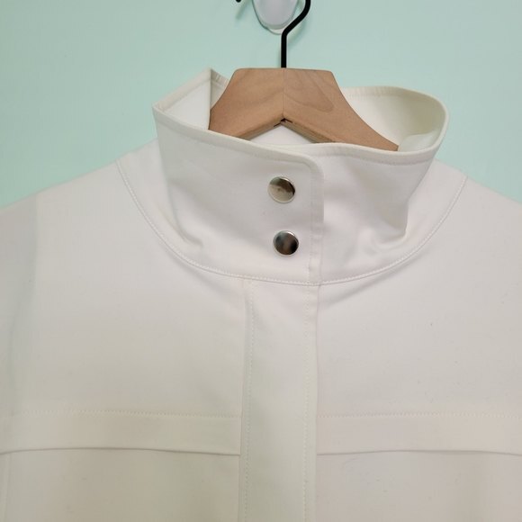 Misook White Lightweight Minimalist Jacket Size Medium - Picture 5 of 8